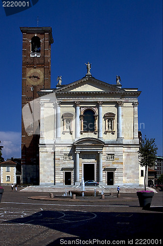 Image of milan  italy  and square