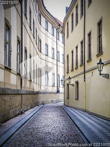 Image of Narrwo alley in Prague