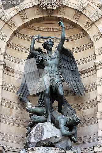 Image of Fountain Saint-Michel in Paris