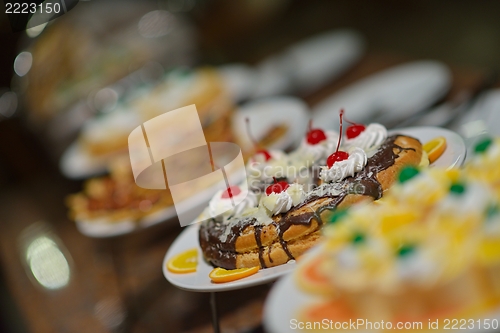 Image of buffet food