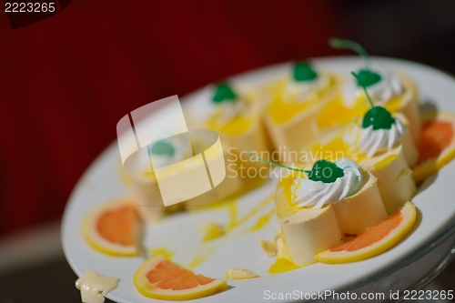 Image of buffet food