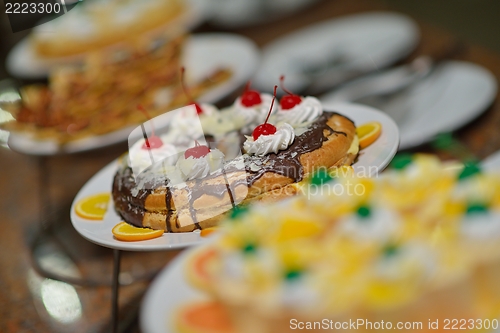 Image of buffet food