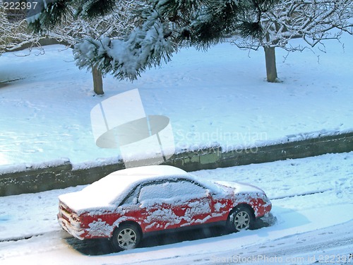 Image of Car in snow