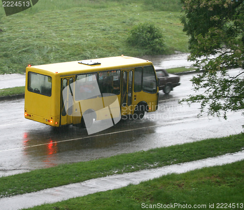 Image of  bus in the rain 