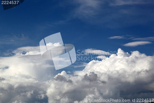 Image of blue sky 