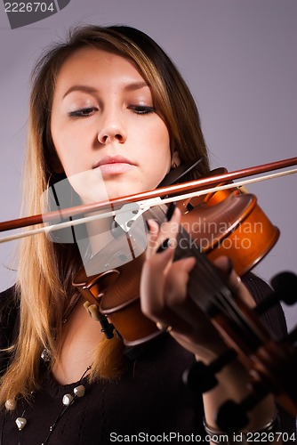 Image of Woman with violin