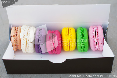 Image of Macarons cookies in box