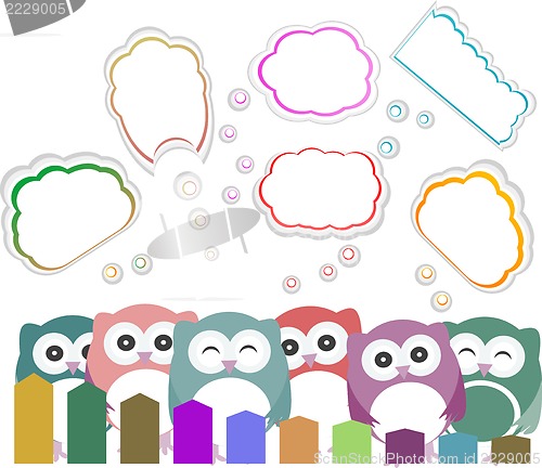 Image of happy owl family with speech bubble