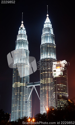 Image of kuala lumpur twin towers