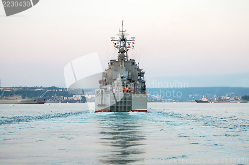 Image of back military ship