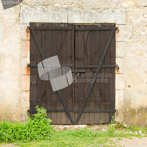 Image of Old wooden door 