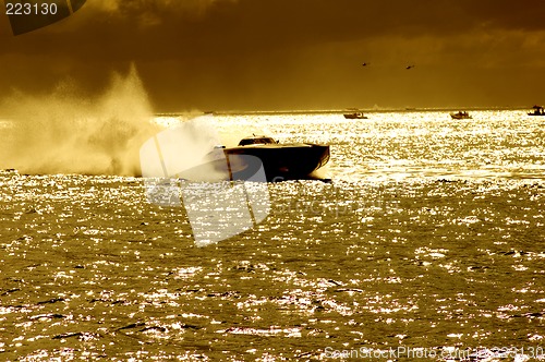 Image of cigarett boat race