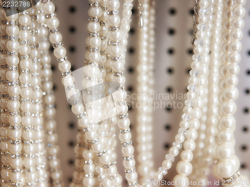 Image of pearl necklaces for sale