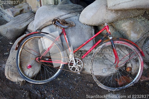 Image of old bicycle