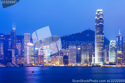 Image of Hong Kong at night 