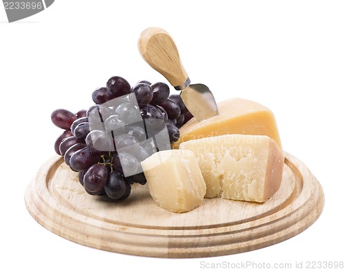 Image of cheese and grapes