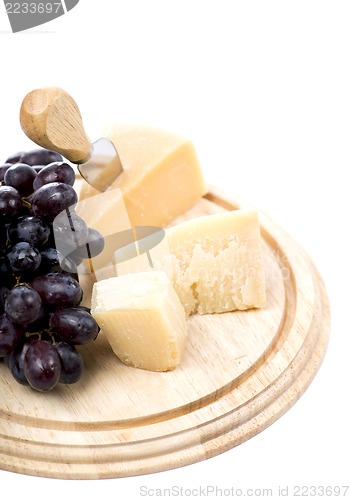 Image of cheese and grapes