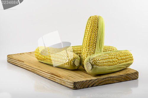 Image of Corn on Prep Board 04