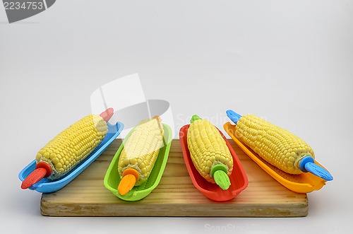 Image of Corn in Dish on Board 01