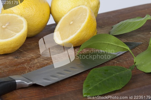 Image of Sliced lemon