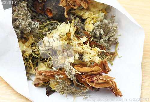 Image of Chinese herbal tea ingredients 