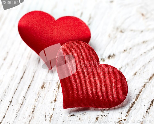 Image of two red hearts