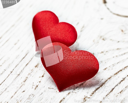 Image of two red hearts