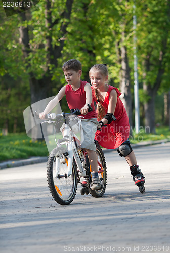 Image of Cyclist and rollerblader