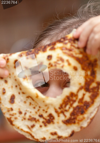 Image of Look through the hole in pancake