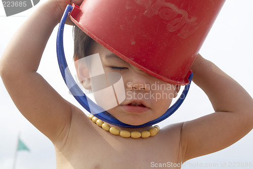 Image of Anael with bucket