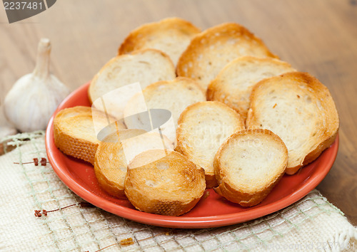 Image of Garlic and garlic bread