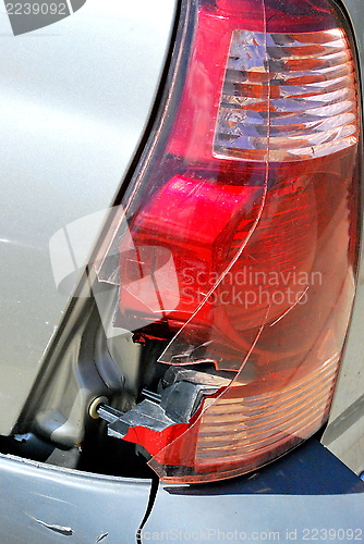 Image of Broken tail light.