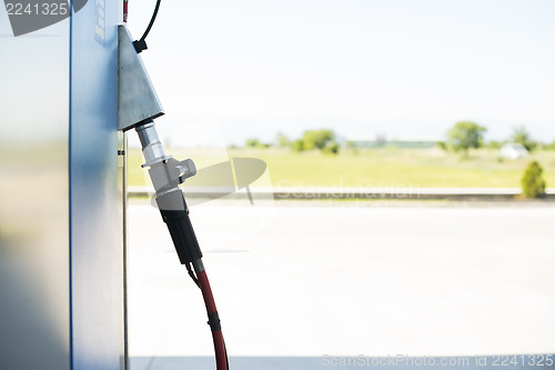 Image of Device for charging gas car on station