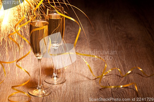 Image of Flutes of champagne