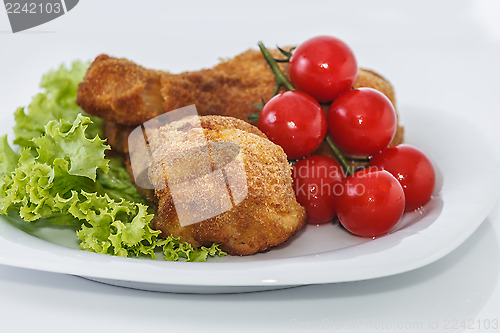 Image of Fried chicken pieces.