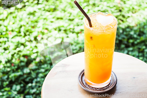 Image of A glass of fresh iced orange juice