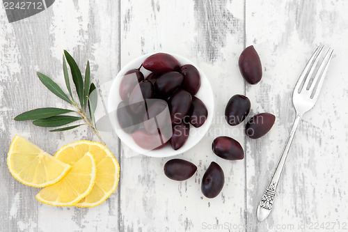 Image of Olives and Lemon Fruit