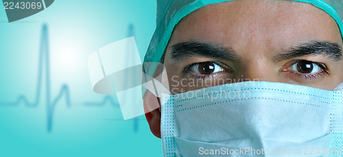 Image of Surgeon with face mask