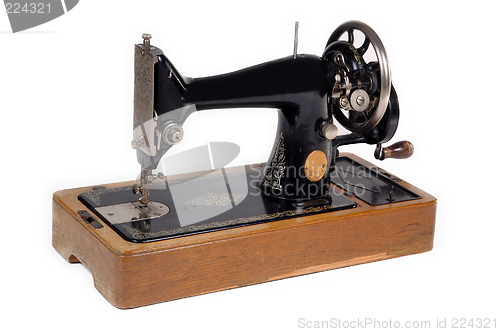 Image of Old sewing machine.