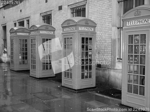 Image of London telephone box