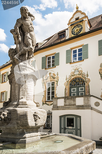 Image of Historic City Hall with fountain