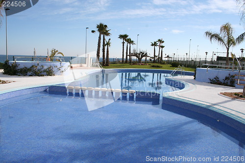 Image of Swimmingpool and the sea