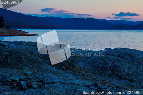 Image of Lake Jocassee sunrise