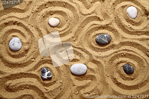Image of yellow sand texture (circles)