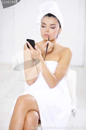 Image of Black haired Beauty