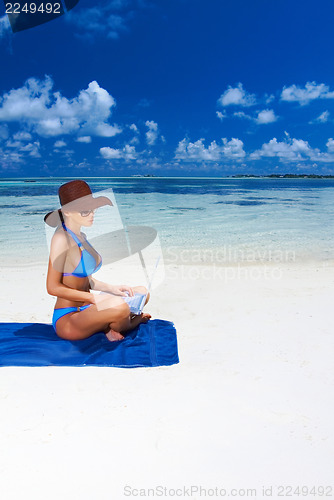 Image of Woman at Maldives