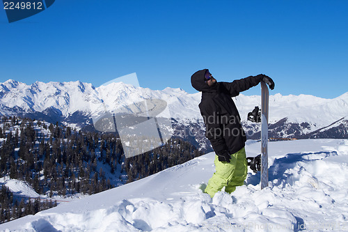 Image of Snowboarder in Dolomites