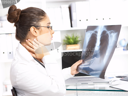 Image of Female doctor in surgery