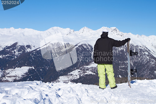 Image of Snowboarder in Dolomites