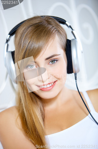 Image of Cute Teenage Girl